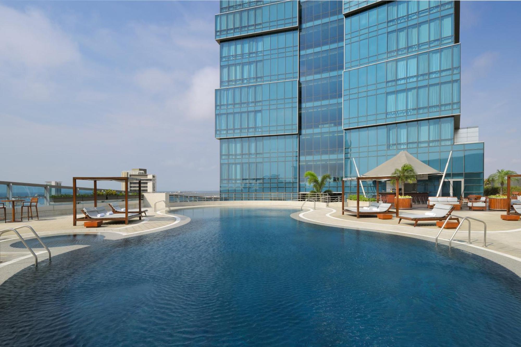 InterContinental Luanda Miramar, an IHG Hotel Bagian luar foto