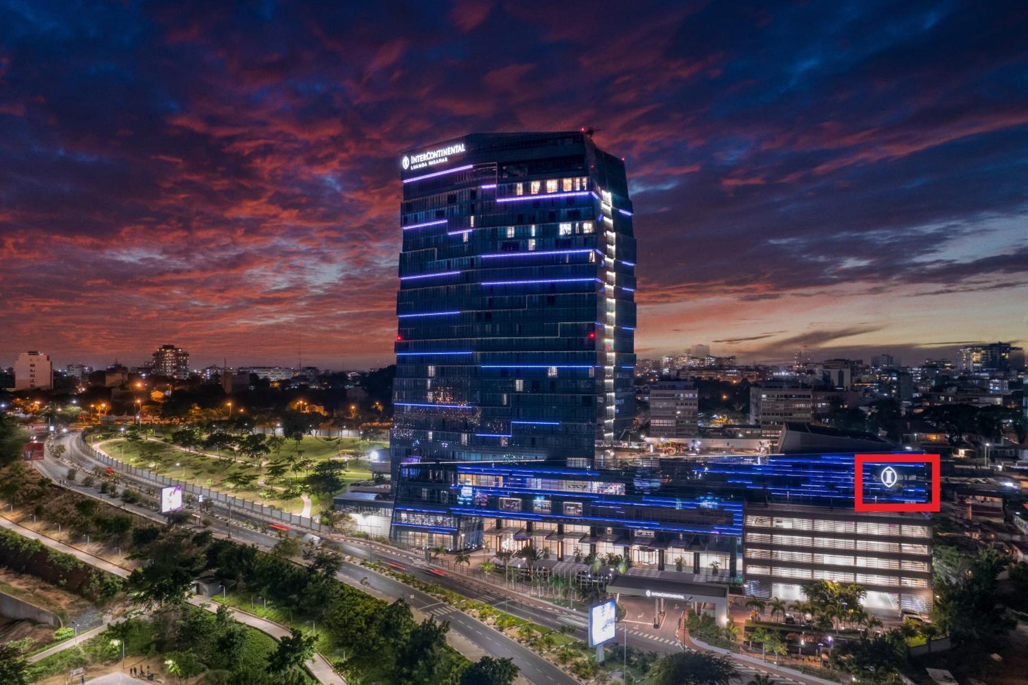 InterContinental Luanda Miramar, an IHG Hotel Bagian luar foto