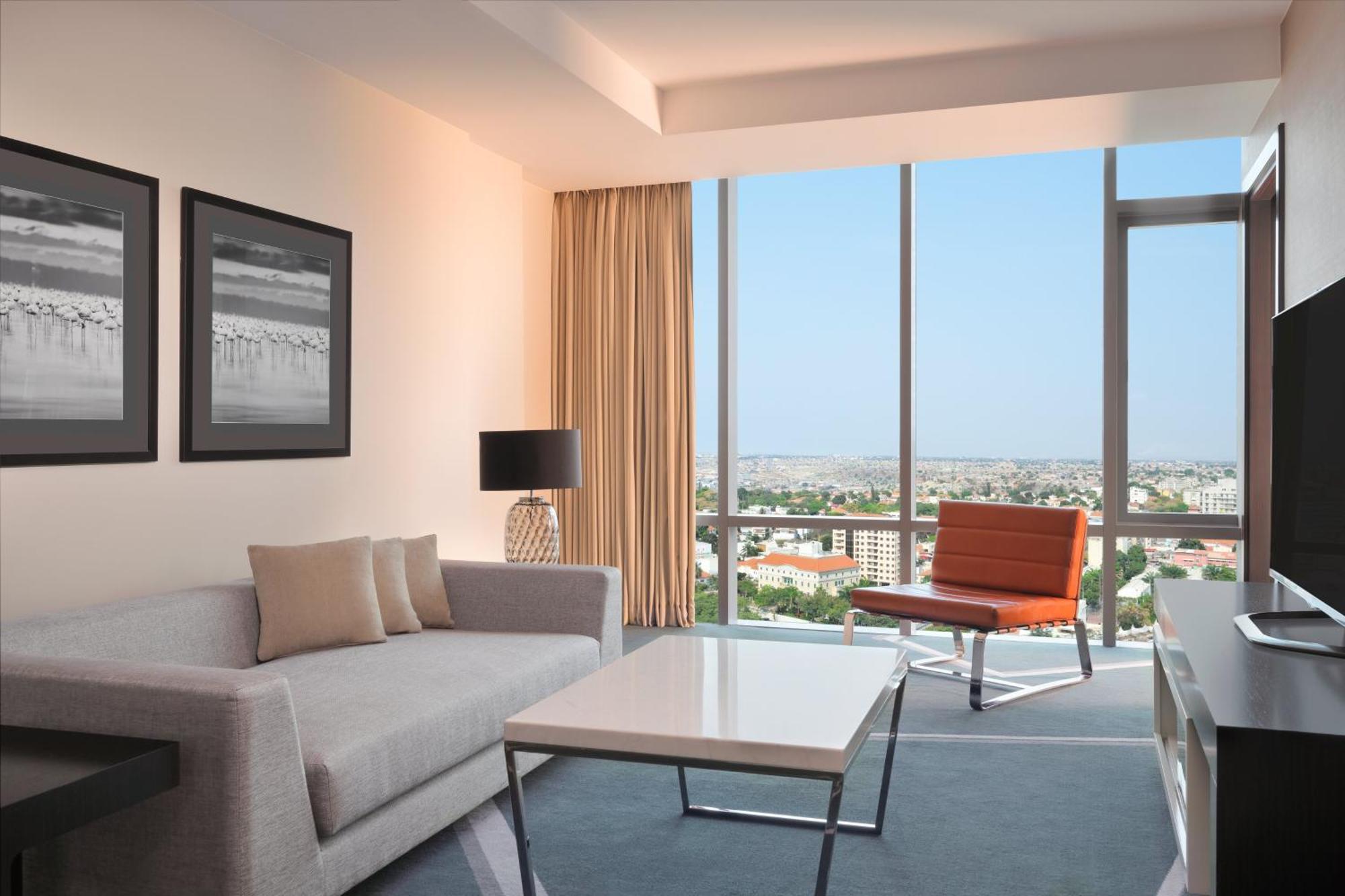 InterContinental Luanda Miramar, an IHG Hotel Bagian luar foto