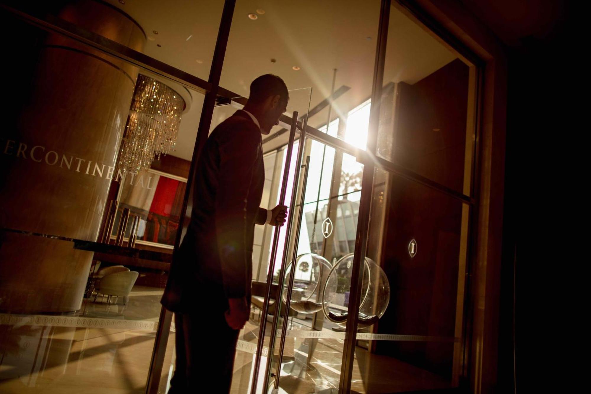 InterContinental Luanda Miramar, an IHG Hotel Bagian luar foto